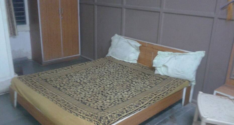 Bansari Hotel And Guest House, Mehsana 1